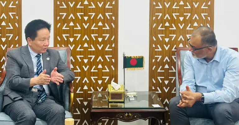 বাণিজ্য উপদেষ্টা শেখ বশিরউদ্দীন ও আনপিং ইয়ি